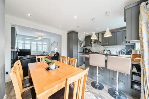 66 Spencer Road, Caterham, CR3 5LB