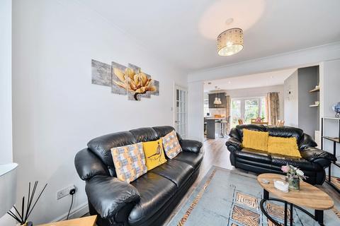 66 Spencer Road, Caterham, CR3 5LB