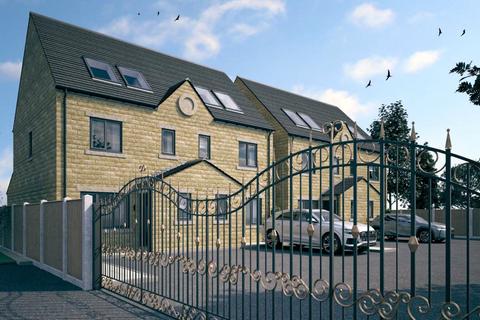 4 bedroom semi-detached house for sale, Nanak Gardens, Shay Lane, Holmfield, Halifax, HX2