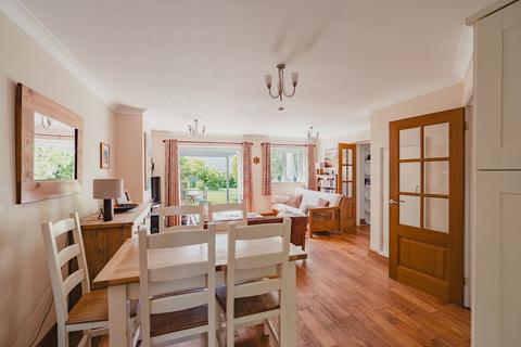 9 The Oaks, Yeoford, Crediton, EX17 5PP