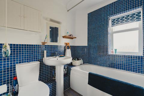 9 The Oaks, Yeoford, Crediton, EX17 5PP