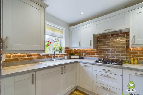 24 Upper Stroud Close, Chineham, Basingstoke, RG24 8EG