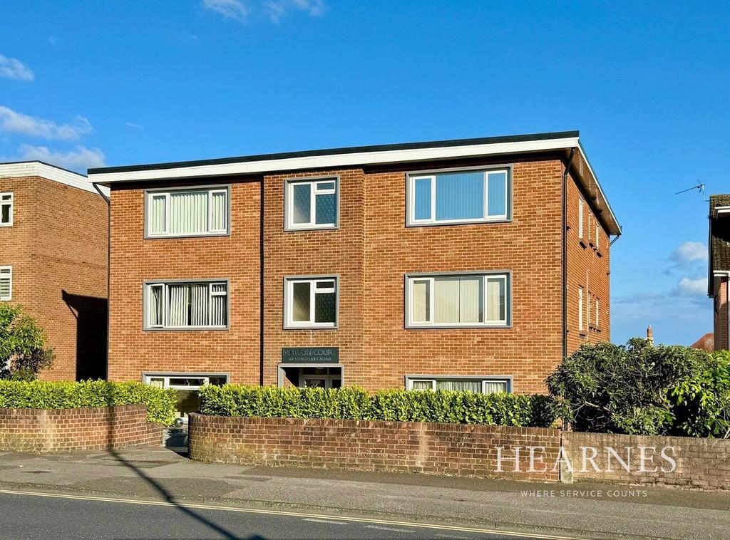 64 Longfleet Road, Poole, BH15 2 bed flat for sale £235,000