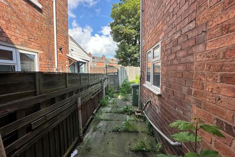 22 Leamore Lane, Walsall, WS3 2BH