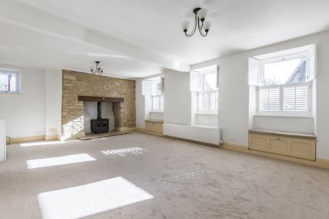 3 bedroom end of terrace house to rent, Silver Street, Tetbury, Gloucestershire, GL8