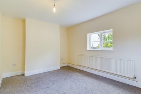 4 bedroom semi-detached house to rent, Oundle Road, Peterborough PE7