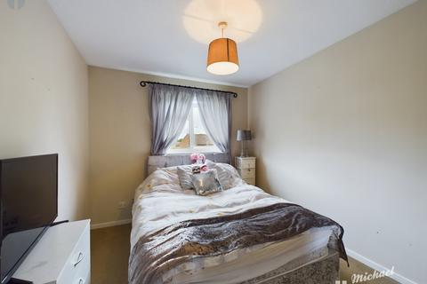 1 bedroom maisonette for sale, Larch Close, Aylesbury, Buckinghamshire