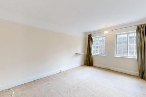 79 Richmond Hill Court, Richmond, TW10 6BG
