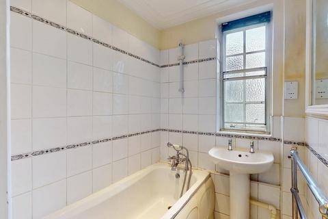 79 Richmond Hill Court, Richmond, TW10 6BG
