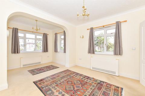 1 bedroom flat for sale, Barrack Lane, Bognor Regis, West Sussex