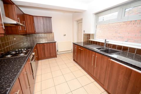 3 bedroom terraced house for sale, Wansbeck Road, Jarrow