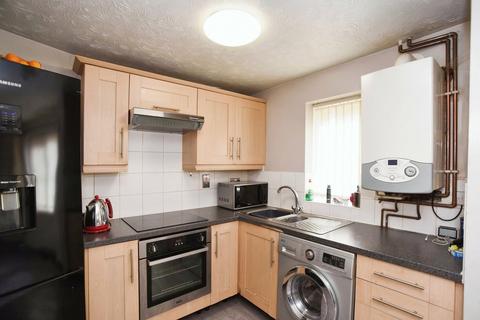 2 bedroom apartment for sale, Pear Tree Court, Rugeley WS15