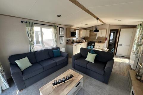 3 bedroom static caravan for sale, Chichester Lakeside Holiday Park