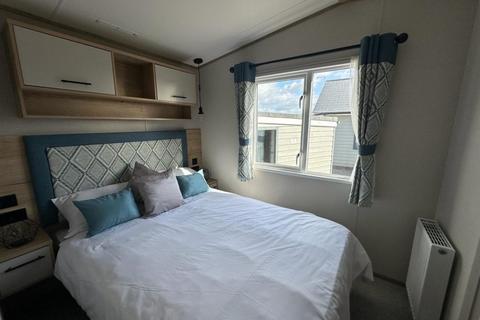 3 bedroom static caravan for sale, Chichester Lakeside Holiday Park