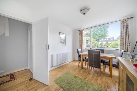 18 Cheyne Hill, Surbiton, KT5 8BN