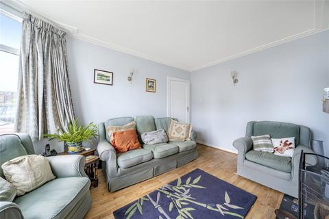 18 Cheyne Hill, Surbiton, KT5 8BN