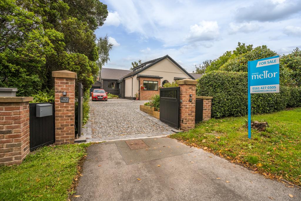 192 Stockport Road FRONT GATED.jpg