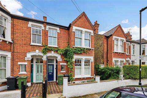 3 bedroom maisonette for sale, Cambray Road, London, SW12