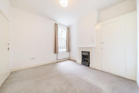 3 bedroom apartment to rent, Edgeley Road Clapham North SW4