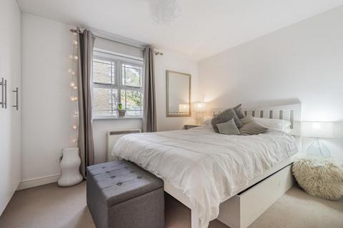 1 bedroom flat for sale, Coates Avenue, Battersea