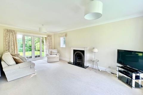 6 Farndale Close, Wetherby, LS22 6XE