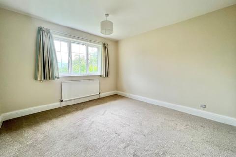 6 Farndale Close, Wetherby, LS22 6XE