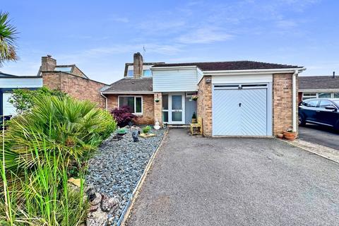 4 bedroom chalet for sale, Westbury Close, Highcliffe, Dorset. BH23 4PE