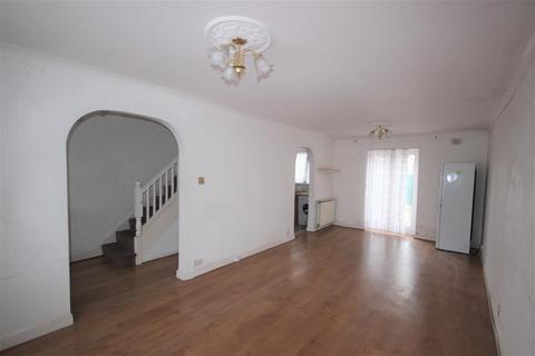 27 Meadow Road, Dagenham, RM9 5PD