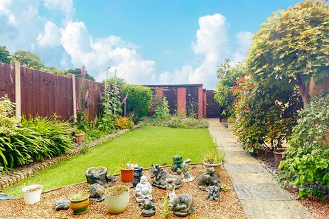 42 Audley Way, Basildon, SS14 2AQ
