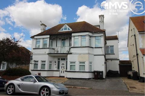 1 bedroom flat for sale, Freeland Road, Clacton-on-Sea