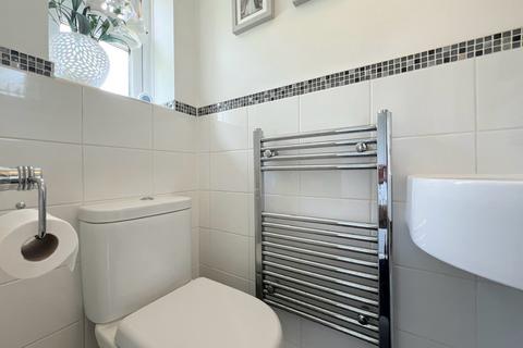 82 Danvers Drive, Church Crookham, Fleet, GU52 0ZE