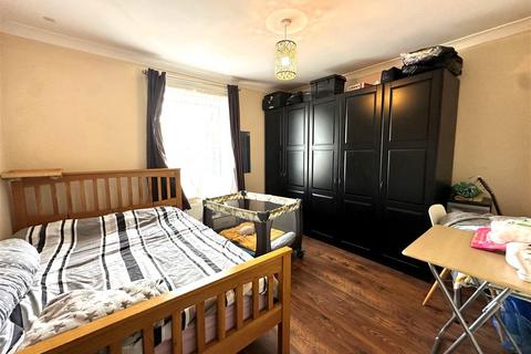 37 New Road, Bedfont, Feltham, TW14 8HW