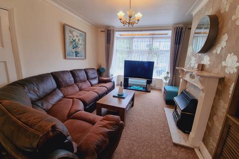 5 bedroom semi-detached house for sale, Wharncliffe Grove, Shipley, BD18