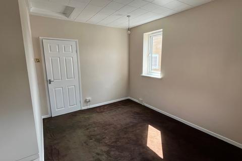 14 Frobisher Crescent, Staines, TW19 7DX
