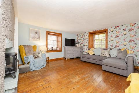 2 bedroom end of terrace house for sale, 81 High Street, Loanhead, EH20