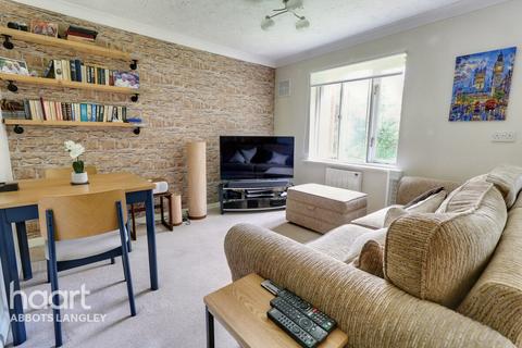 1 bedroom flat for sale, Leveret Close, Watford