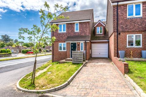 3 bedroom detached house for sale, Dewpond Close, Lancing, West Sussex, BN15