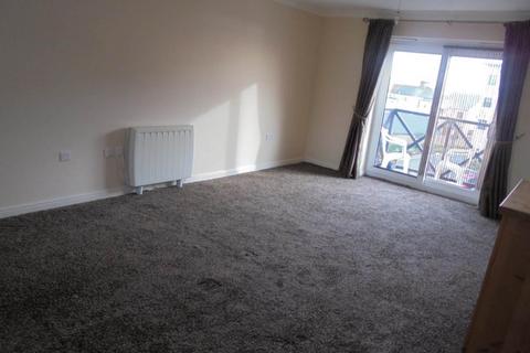 2 bedroom flat to rent, Retort Close, Southend On Sea