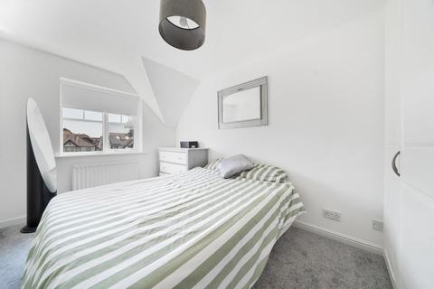 6 Lee Mews, 226 Croydon Road, Beckenham, BR3 4DL