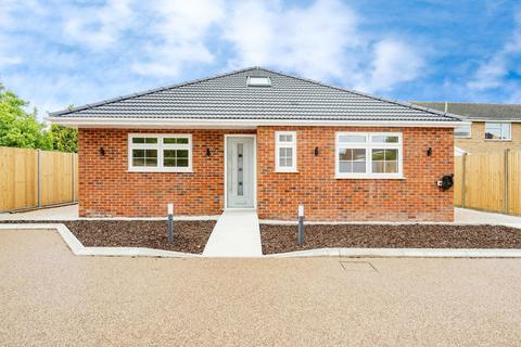 3 bedroom detached bungalow for sale, Chapel Lane, Southampton SO45