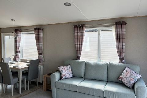2 bedroom lodge for sale, Lossiemouth Holiday Park