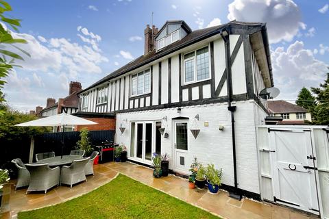 4 bedroom semi-detached house for sale, Whitmore Road, Newcastle, ST5