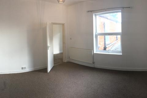 2 bedroom apartment to rent, Stratford Road, Hall Green B28