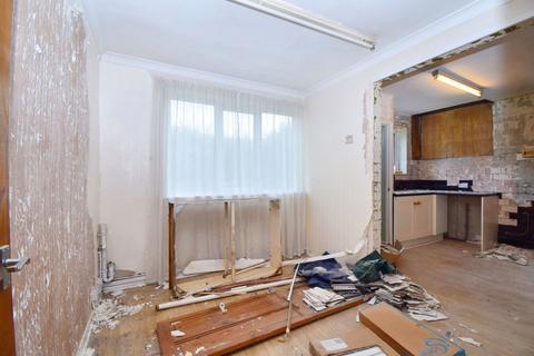153 Farm Road, Kendray, Barnsley, S70 3DW