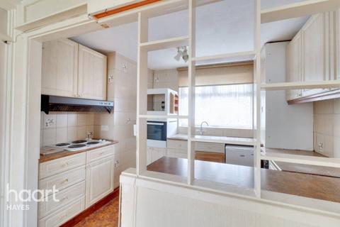 15b Down Way, Northolt, UB5 6PG