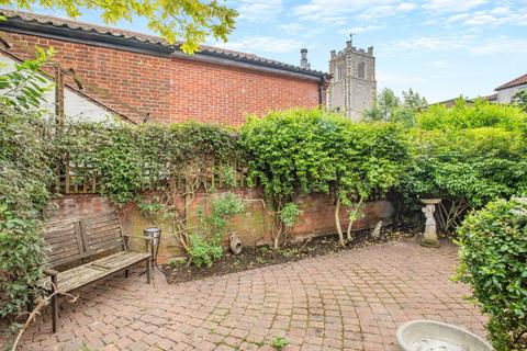 3 bedroom end of terrace house for sale, Strangers Court, Pottergate, Norwich, Norfolk, NR2