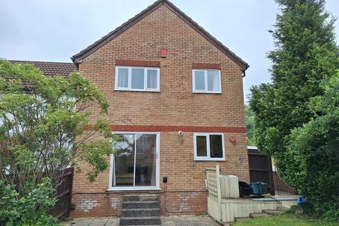 2 bedroom semi-detached house to rent, Brentry, Bristol BS10