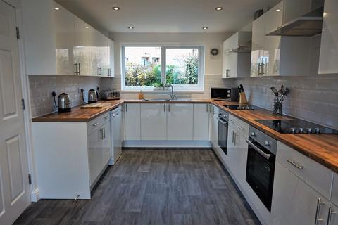 1 bedroom terraced house to rent, Holmsley Walk, Woodlesford, Leeds, LS26 8SJ