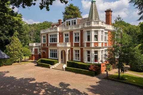 7 bedroom detached house for sale, The Ridgeway, London NW7