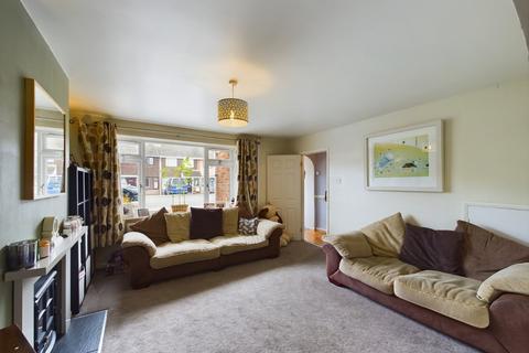 91 Monarch Drive, Worcester, WR2 6EU